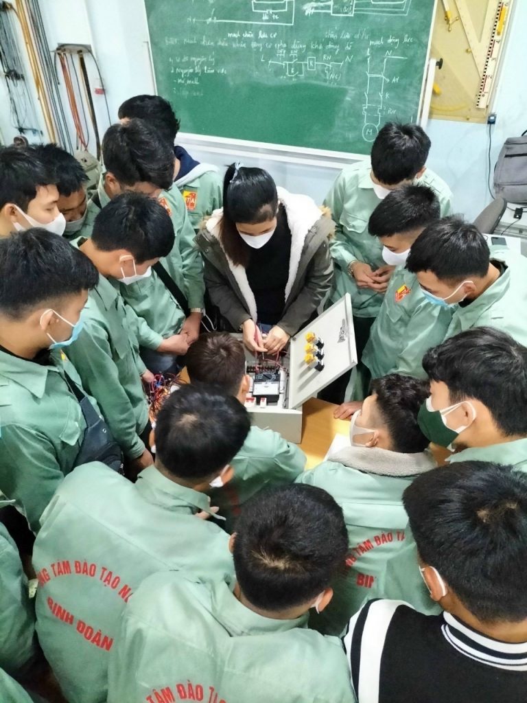 Đào tạo dạy nghề cho bộ đội có thẻ học nghề tại Thái Nguyên